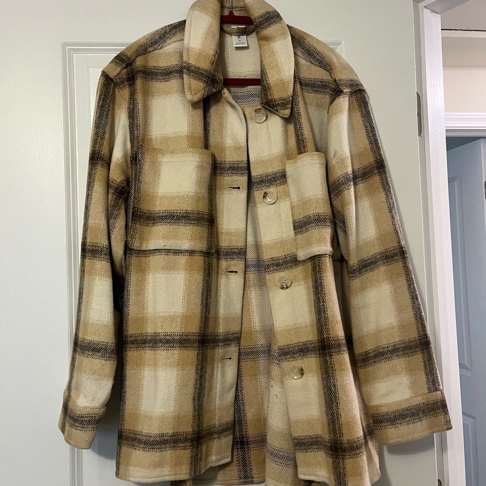 Plaid Button-Up Women's Jacket